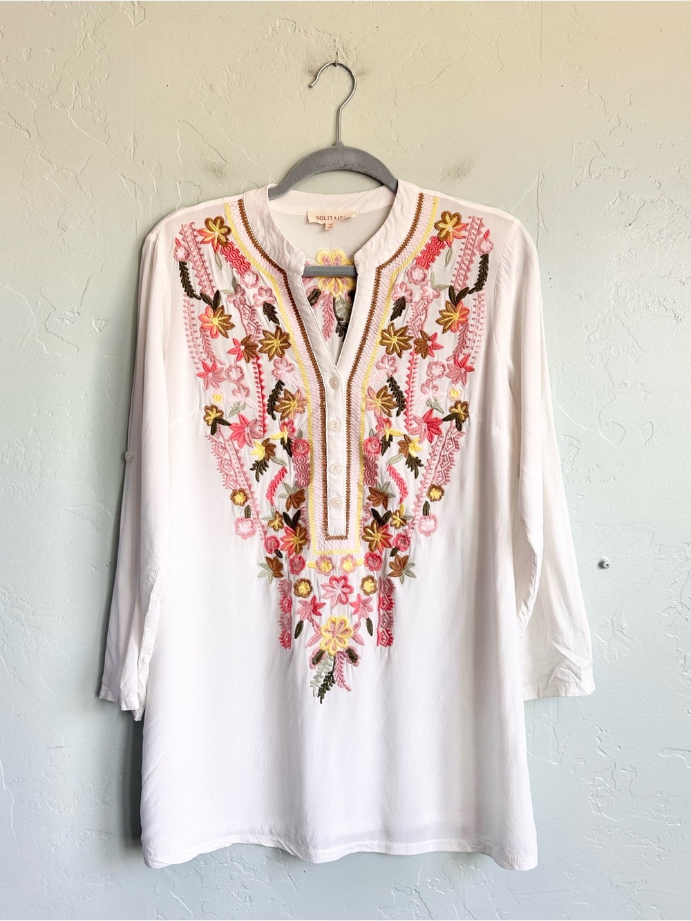 Solitaire White Floral Embroidered Tunic Top Women’s Size Medium EUC